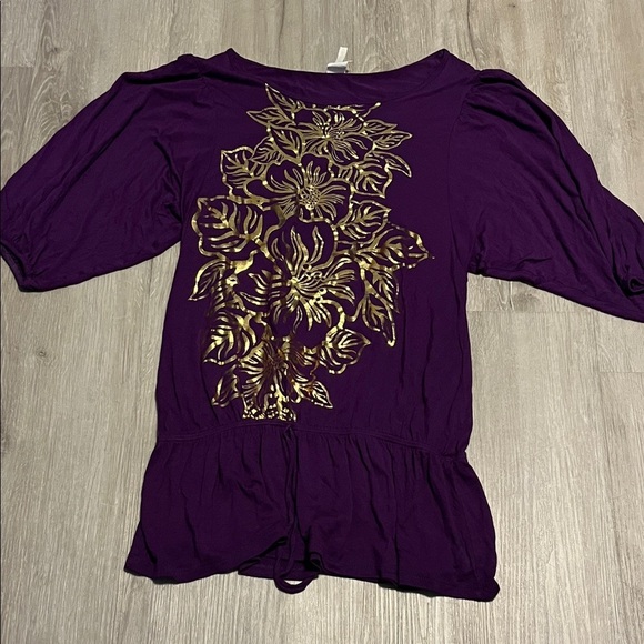 honey & Sunny Tops - Purple Floral Top with Gold Accents